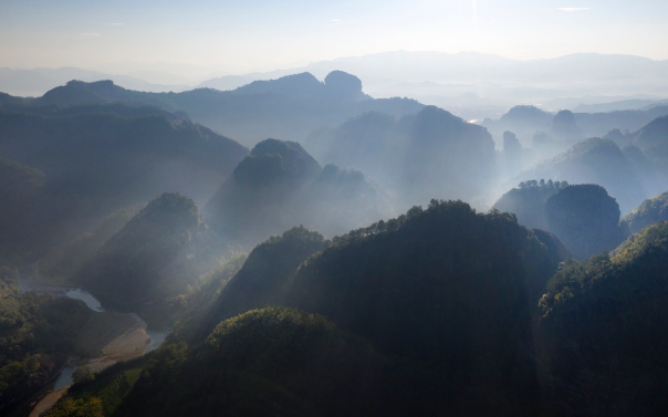 山外山，是什么模樣？